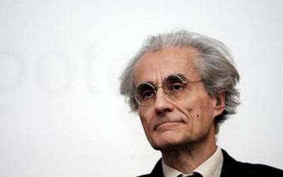 La politica delle Rane Luciano Canfora dialoga con il regista, gli attori e la traduttrice delle Rane