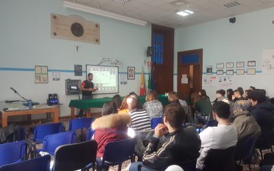 Gli studenti dell’Istituto Rizza disegnano il manifesto del Festival dei giovani a Palazzolo Acreide