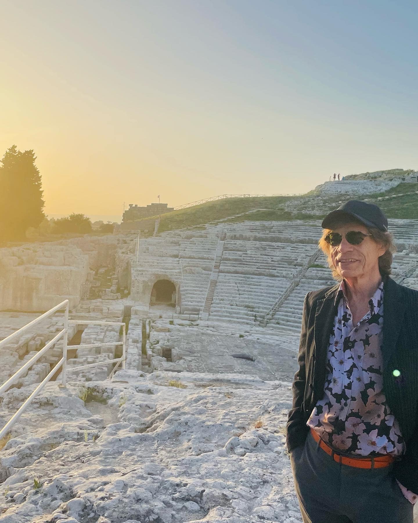 Tour al Teatro Greco e nel parco della Neapolis per Mick Jagger
