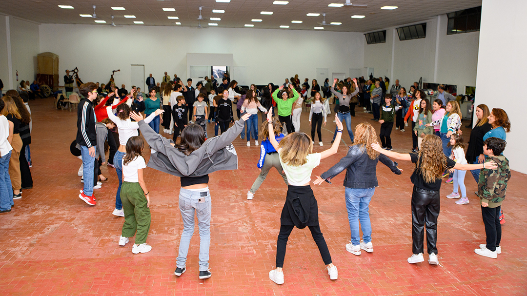 Avviso di selezione pubblica per la formazione di una graduatoria per l’assunzione di un impiegato amministrativo addetto all’aerea Accademia e Attività Giovani